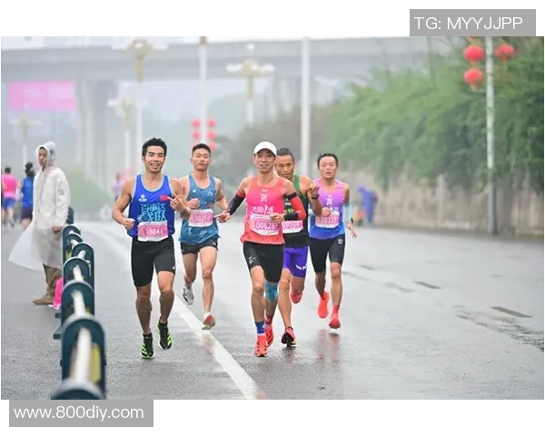 2025重庆江津东方爱情马拉松鸣枪起跑 4千名选手“为爱奔驰”